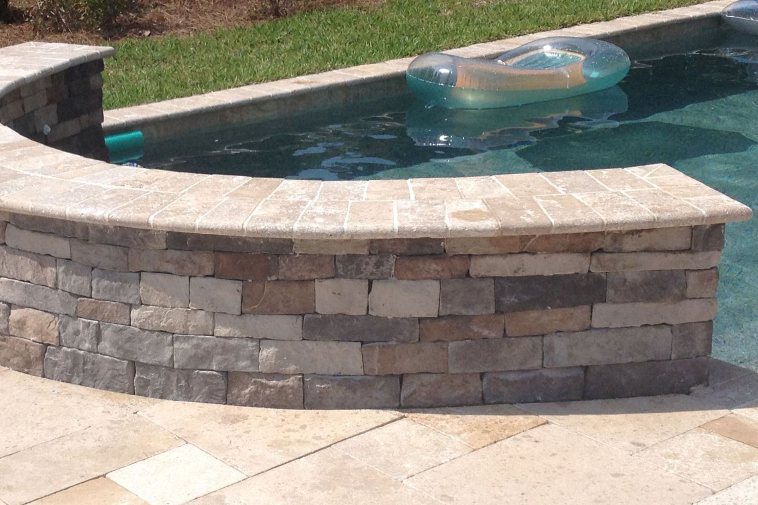 Stone Veneer Around Pools and Hot Tubs - Mountain View Stone
