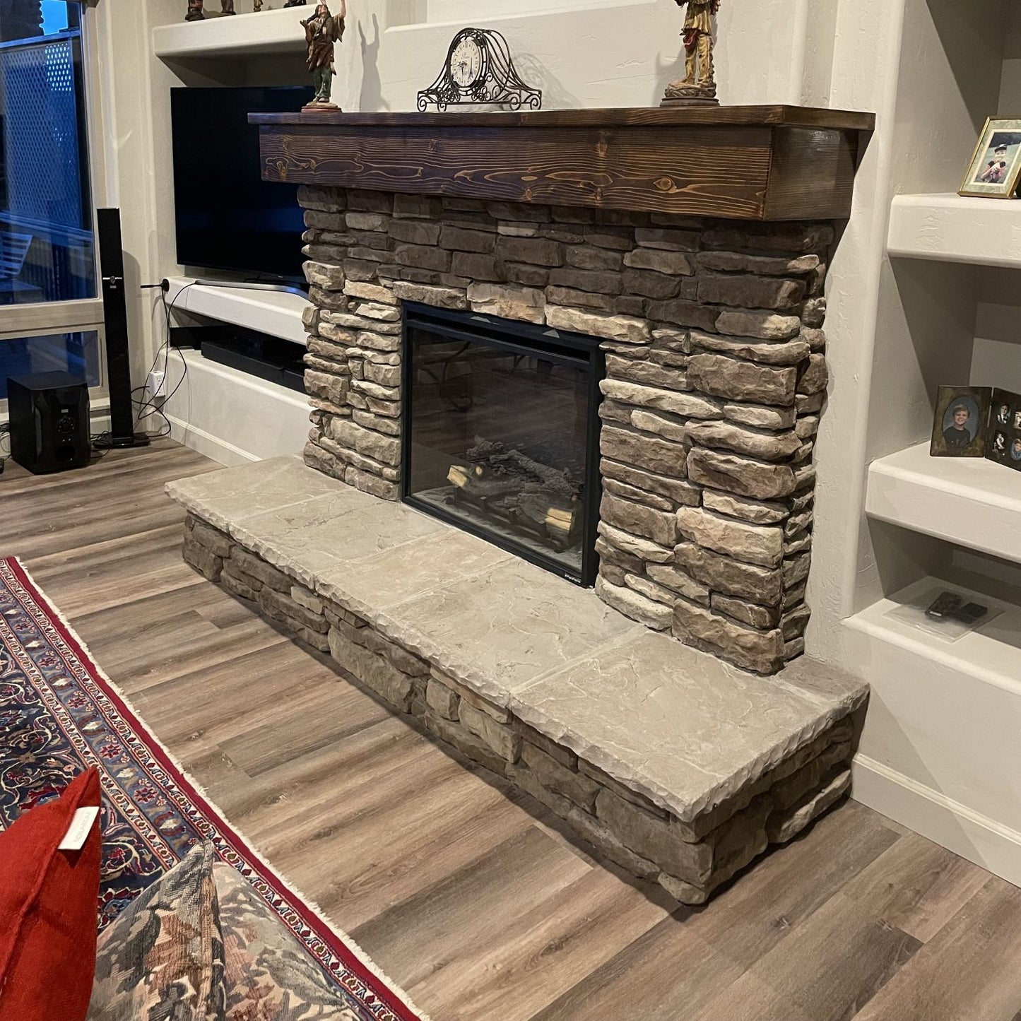 Stone Veneer - Capstone / Hearthstone Bluestone - Mountain View Stone