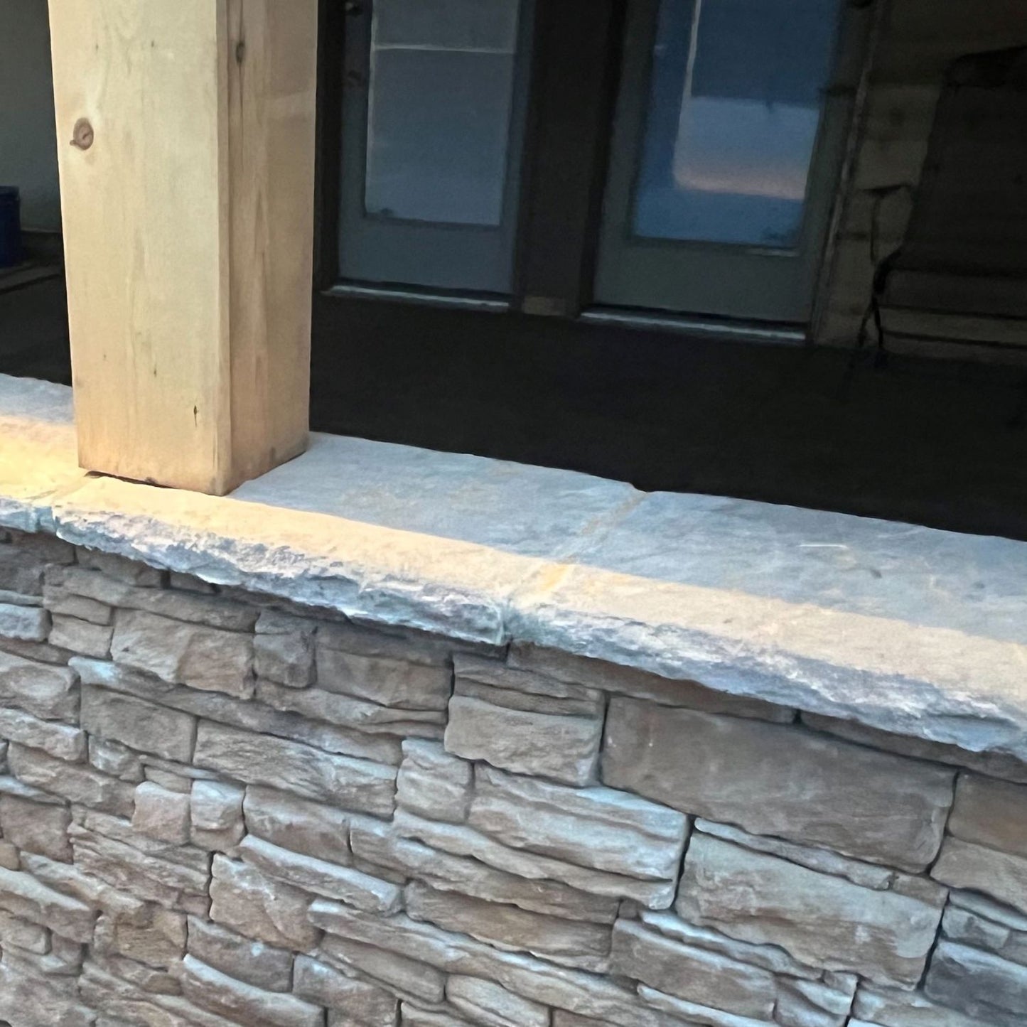 Stone Veneer - Capstone / Hearthstone Slate - Mountain View Stone