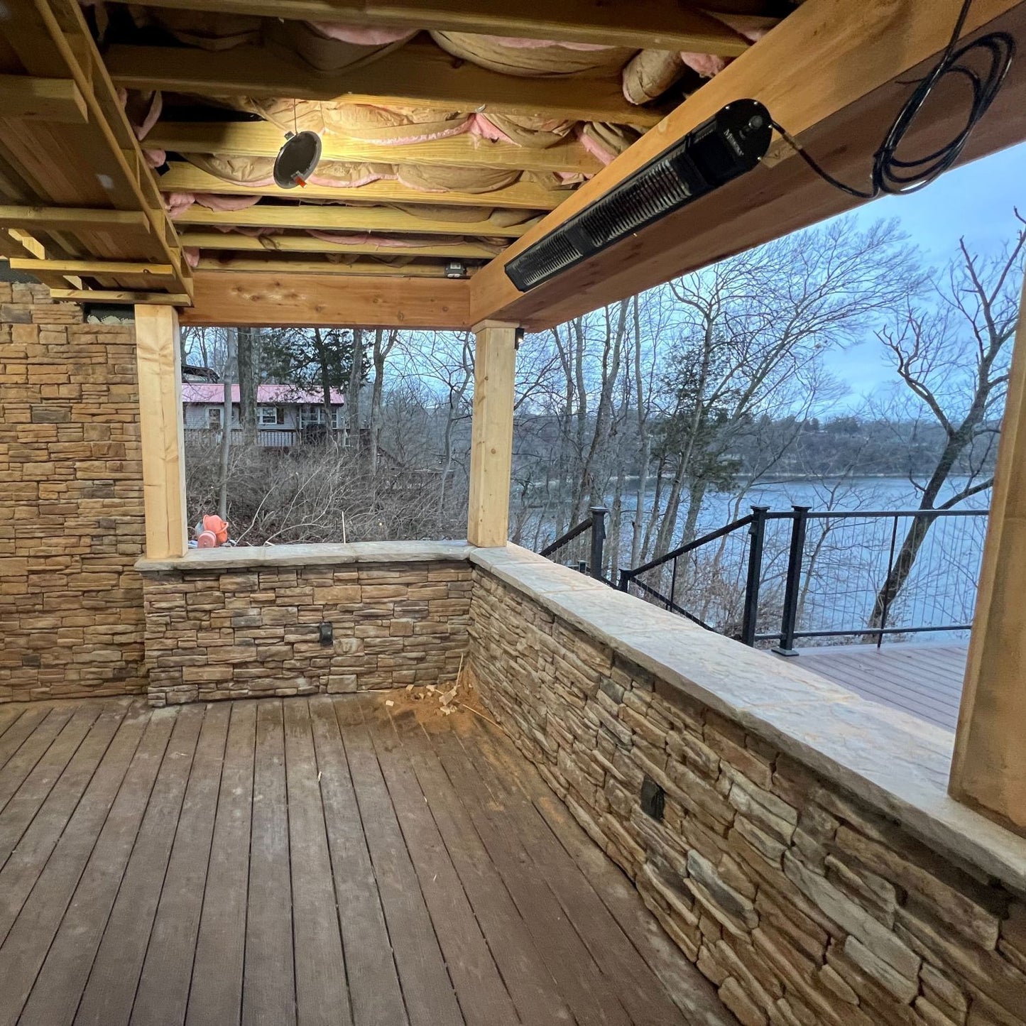 Stone Veneer - Capstone / Hearthstone Slate - Mountain View Stone