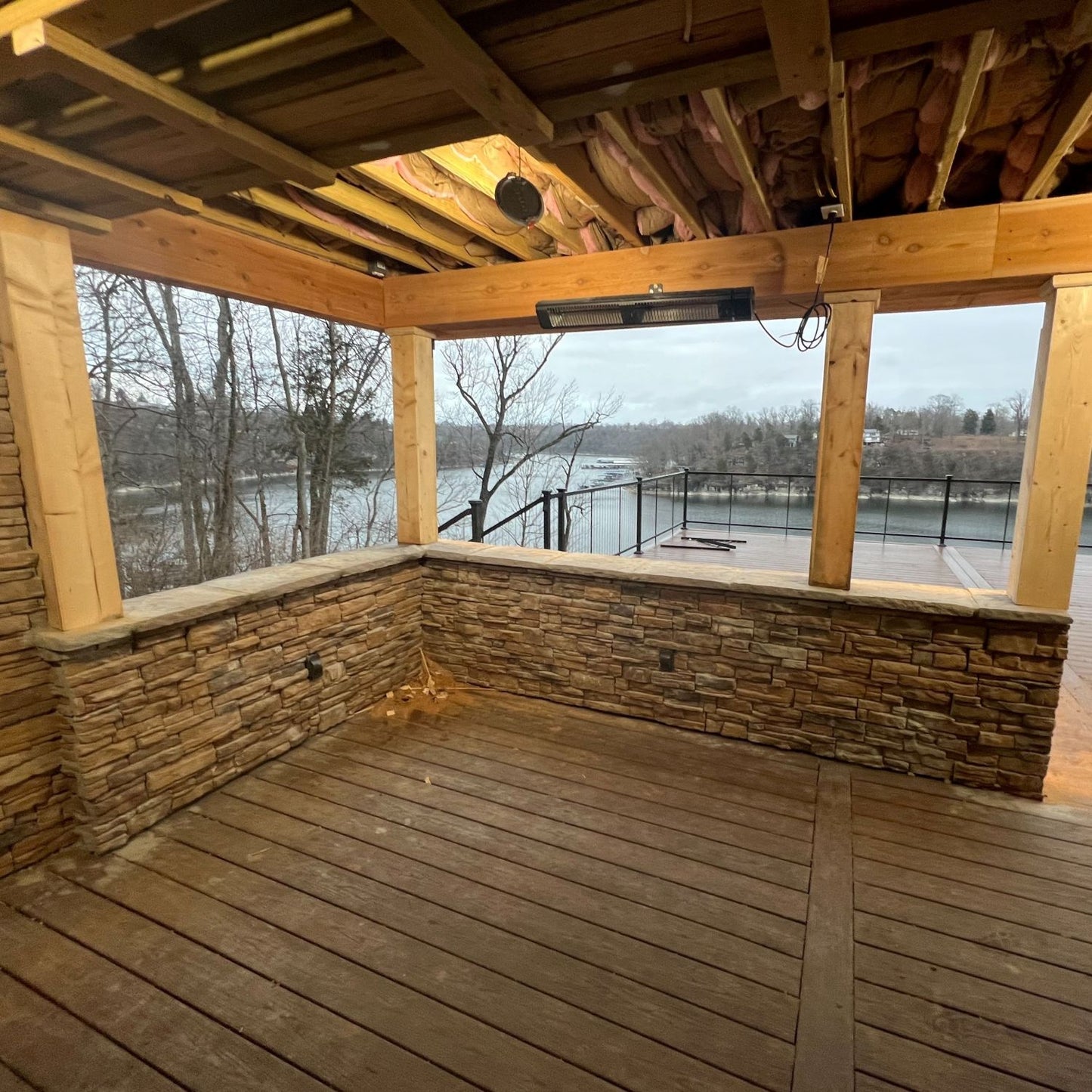 Stone Veneer - Capstone / Hearthstone Slate - Mountain View Stone