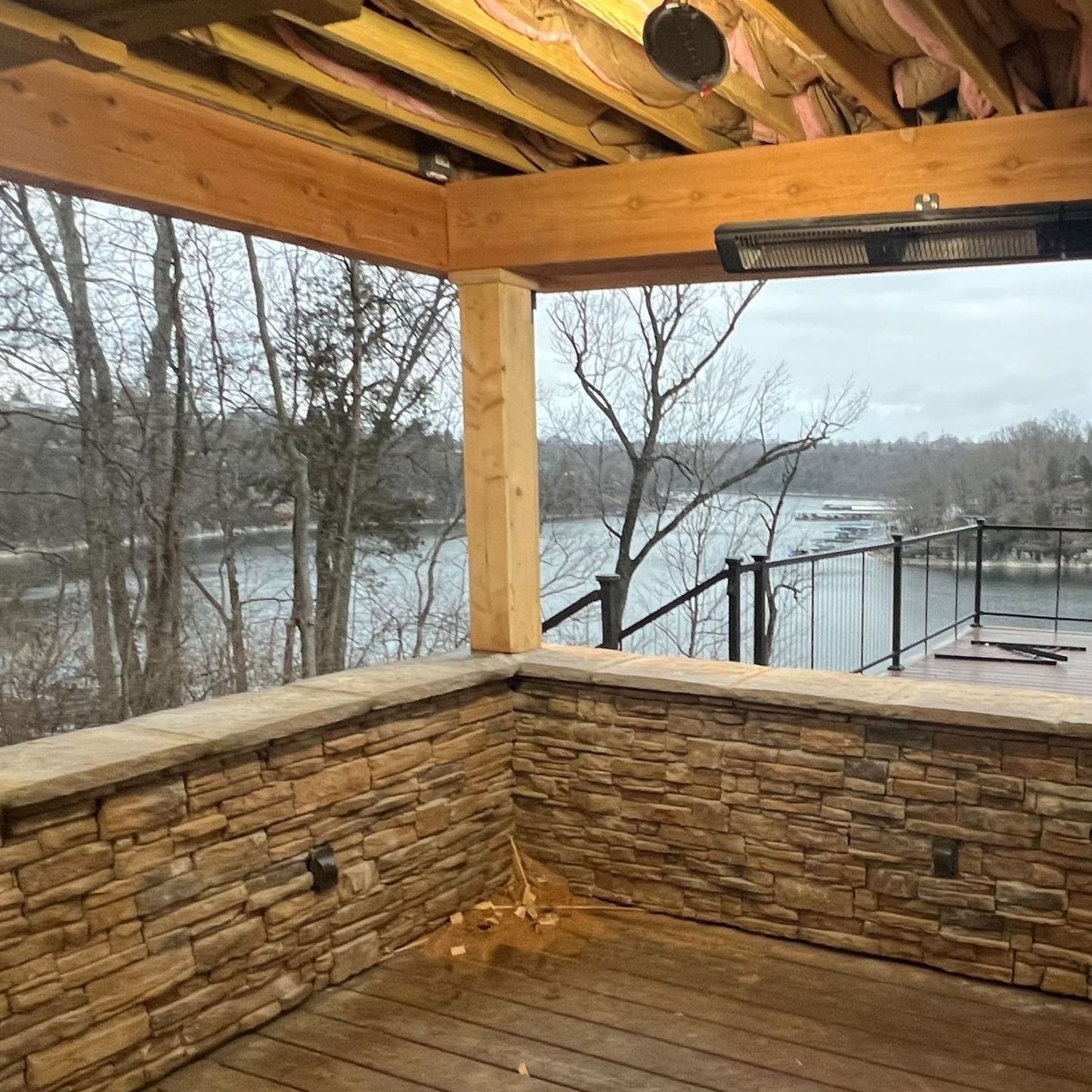 Stone Veneer - Capstone / Hearthstone Slate - Mountain View Stone