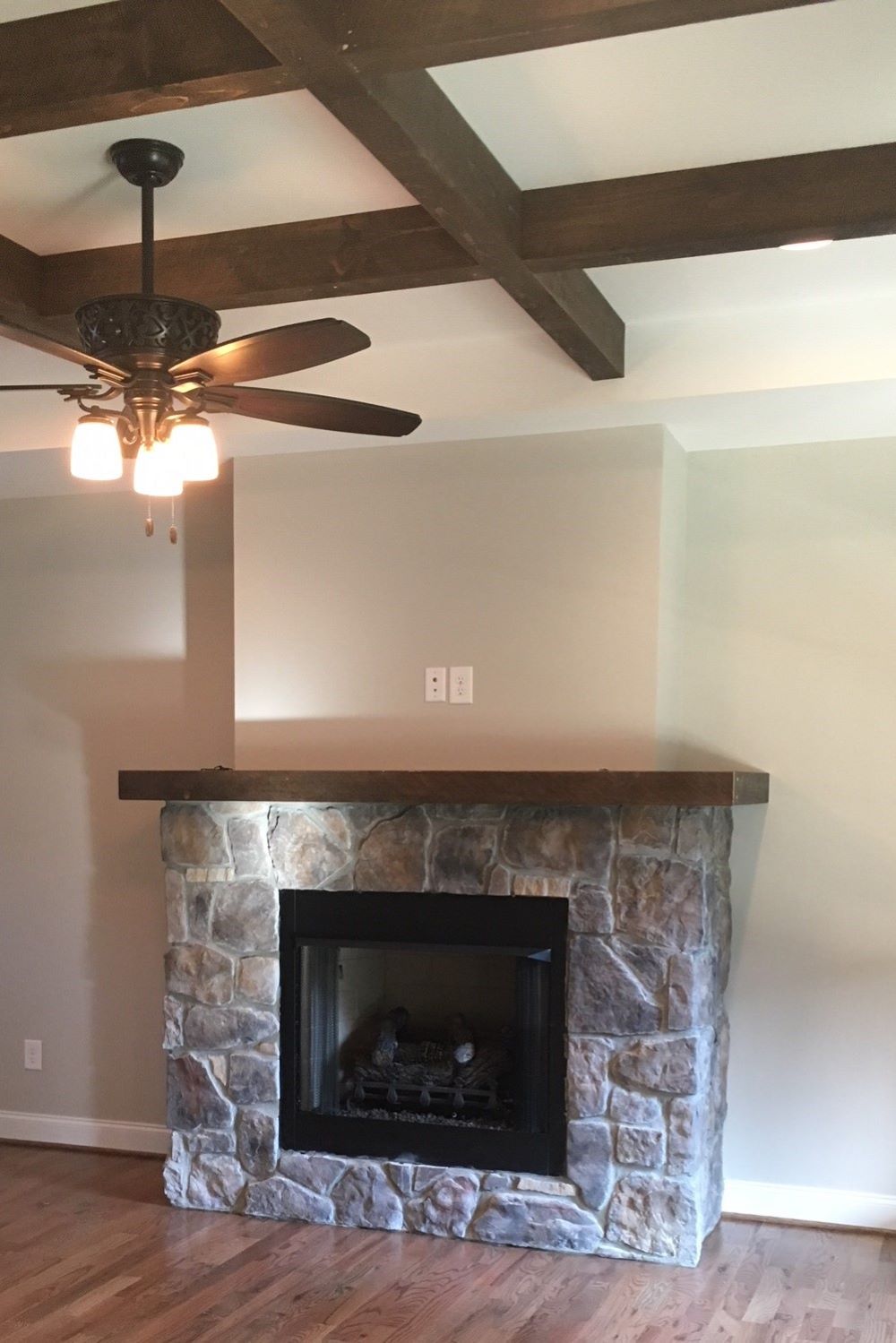 Stone Veneer - Field Stone Kona - Mountain View Stone