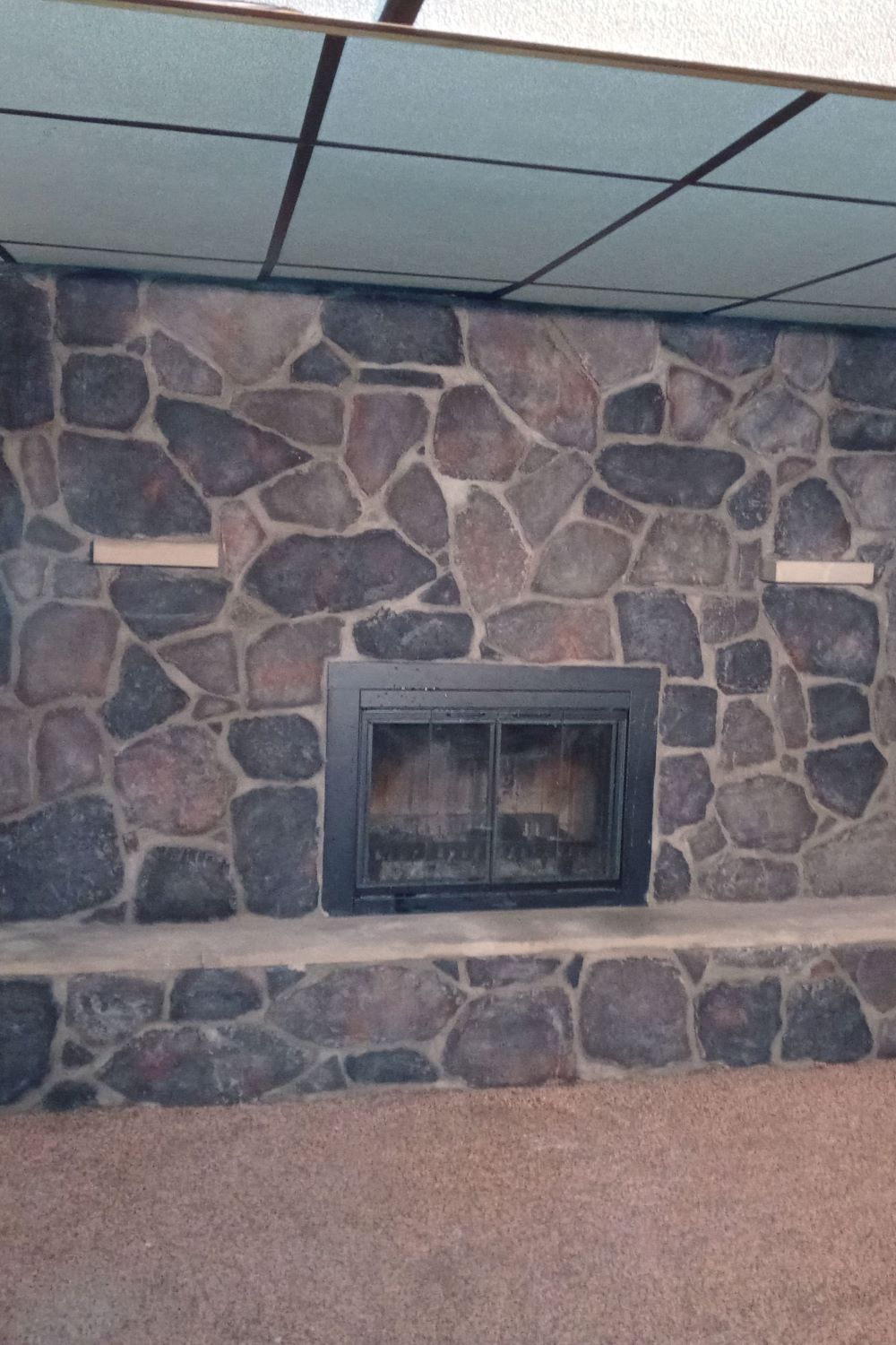Stone Veneer - Field Stone Midnight - Mountain View Stone