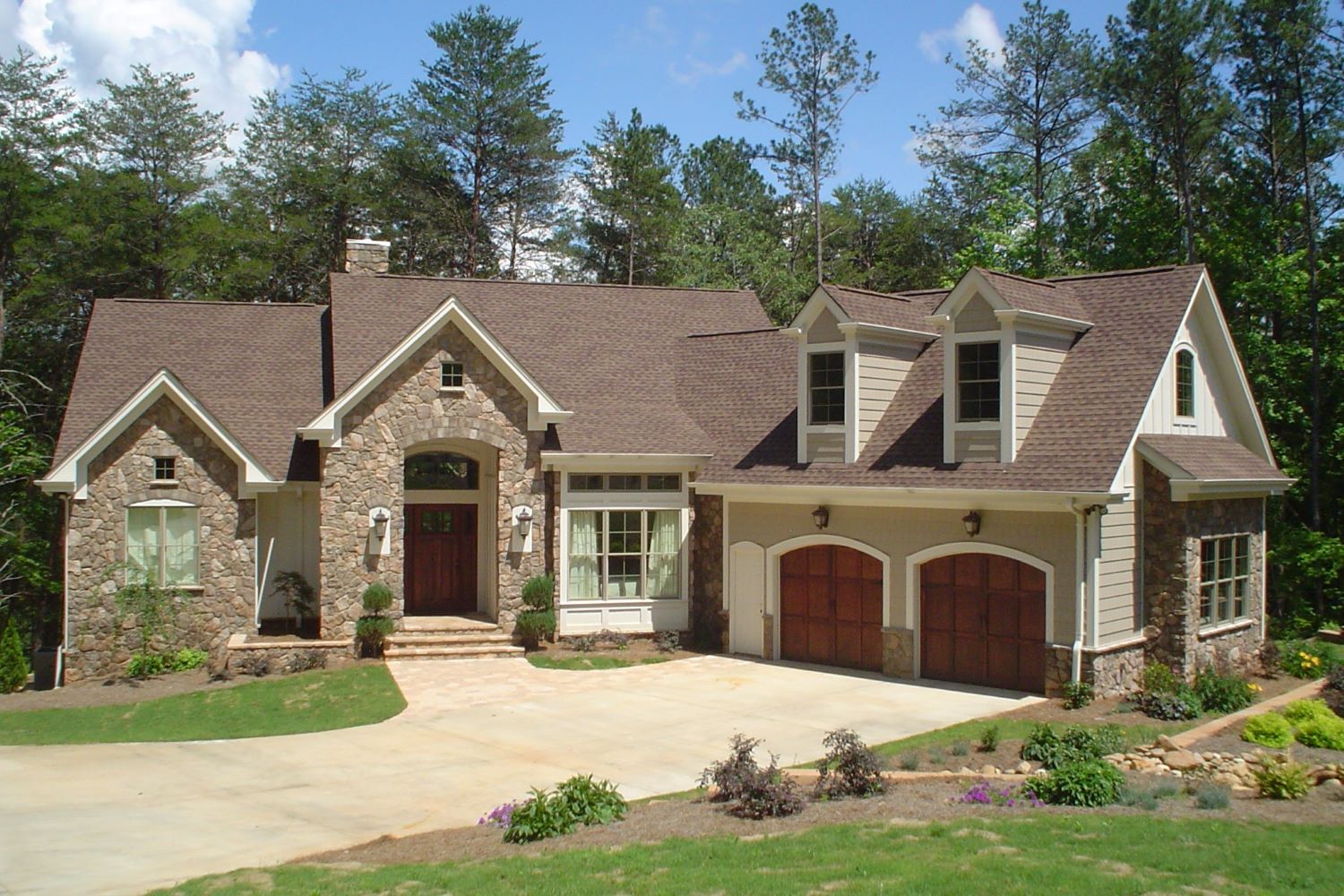 Stone Veneer - Field Stone Mossy Creek - Mountain View Stone