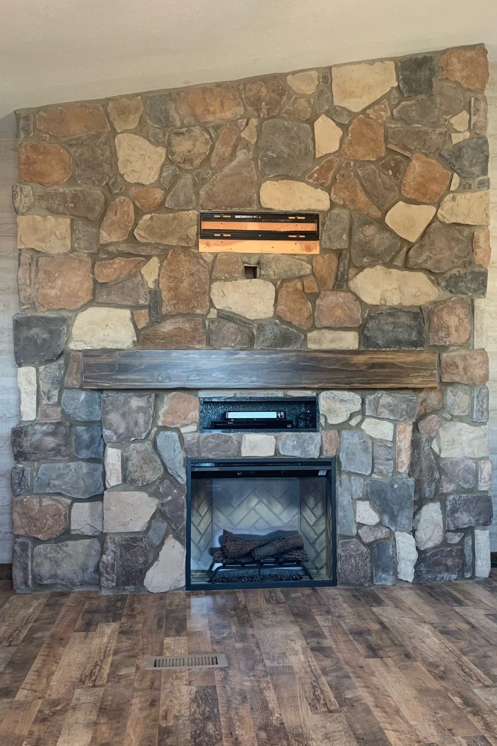 Stone Veneer - Field Stone Ozark - Mountain View Stone
