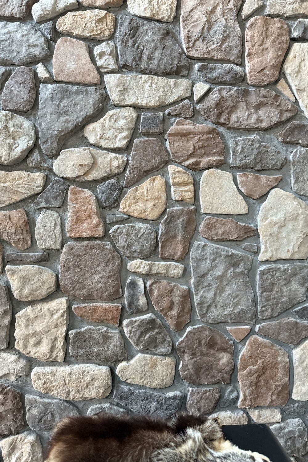 Stone Veneer - Field Stone Rustic - Mountain View Stone