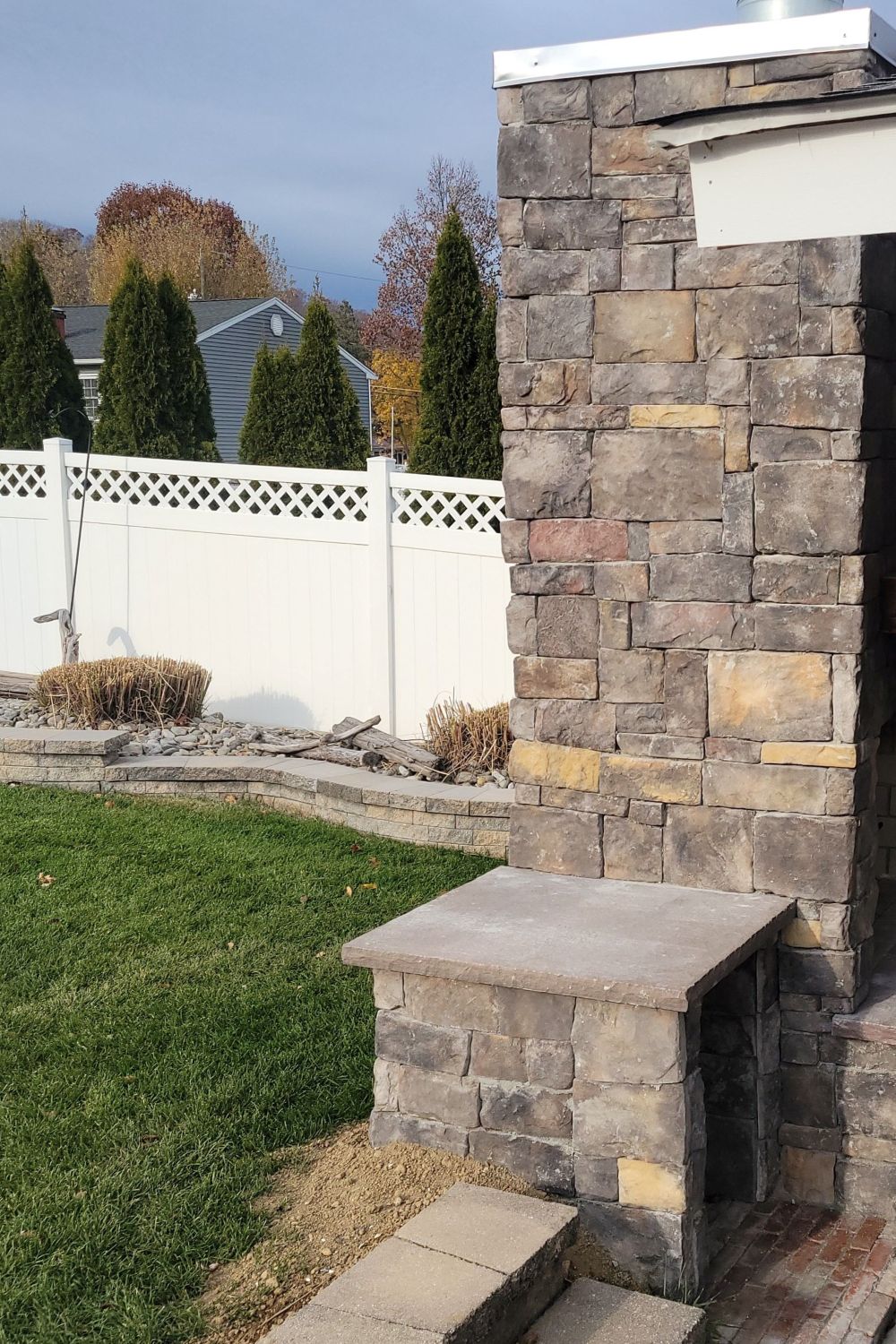 Stone Veneer - Hackett Stone Kona - Mountain View Stone