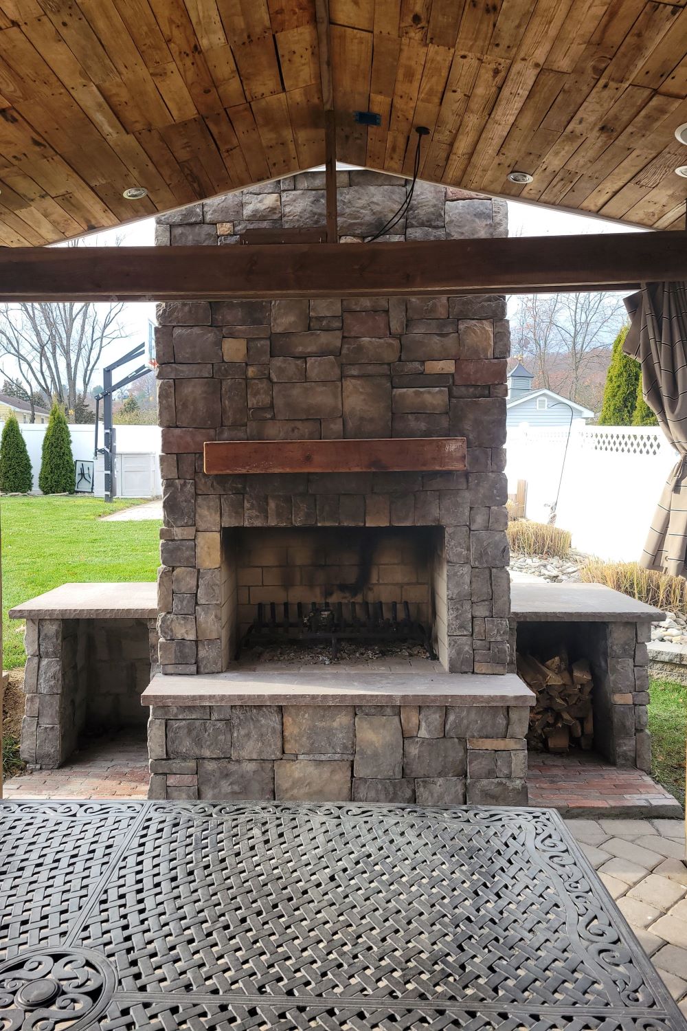 Stone Veneer - Hackett Stone Kona - Mountain View Stone