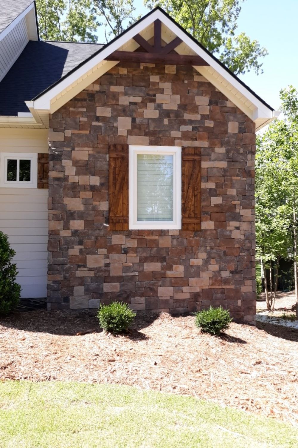 Stone Veneer - Hackett Stone Rustic - Mountain View Stone