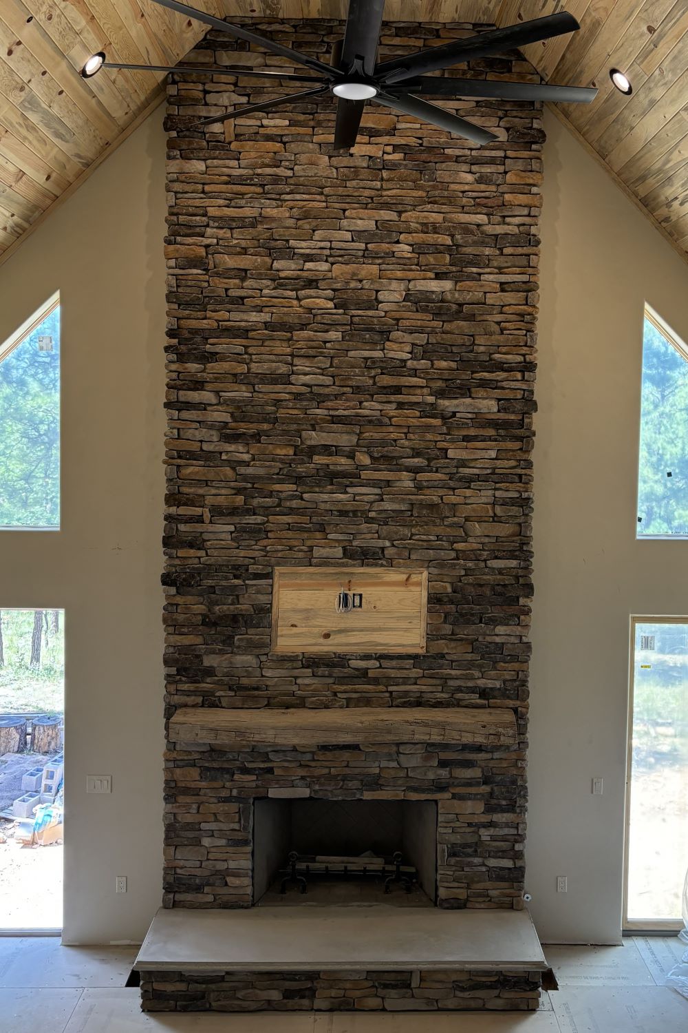 Stone Veneer - Ledge Stone Aspen - Mountain View Stone