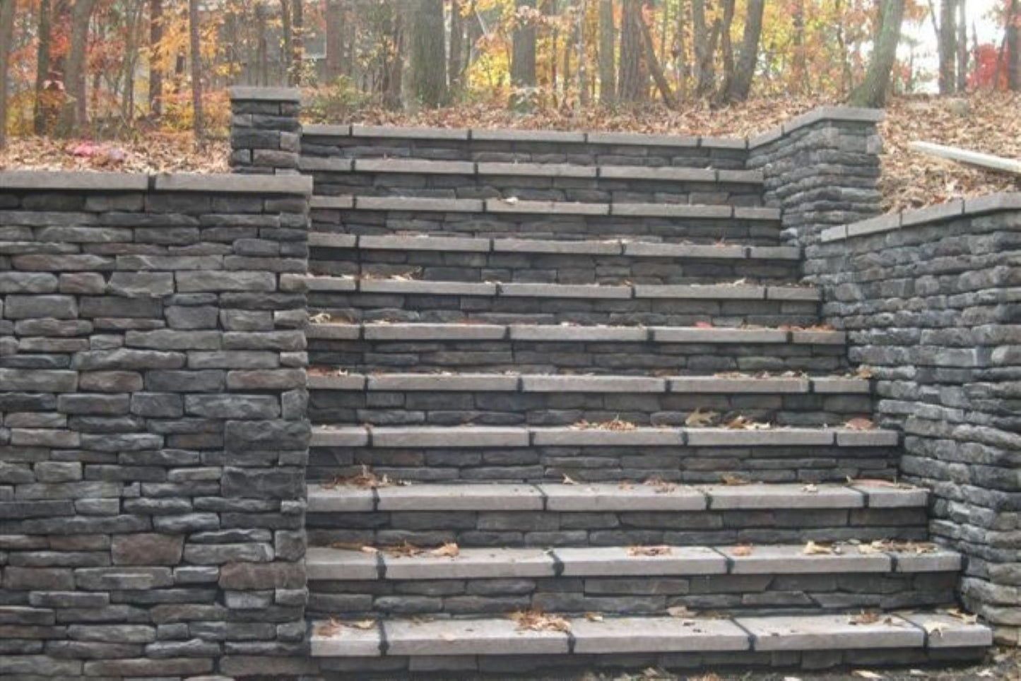 Stone Veneer - Ledge Stone Midnight - Mountain View Stone