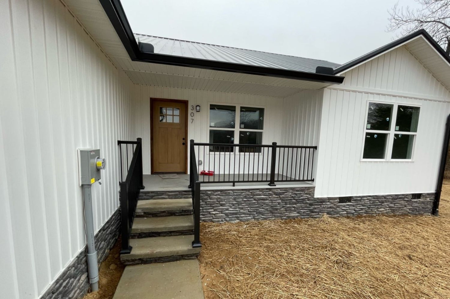 Stone Veneer - Ledge Stone Midnight - Mountain View Stone