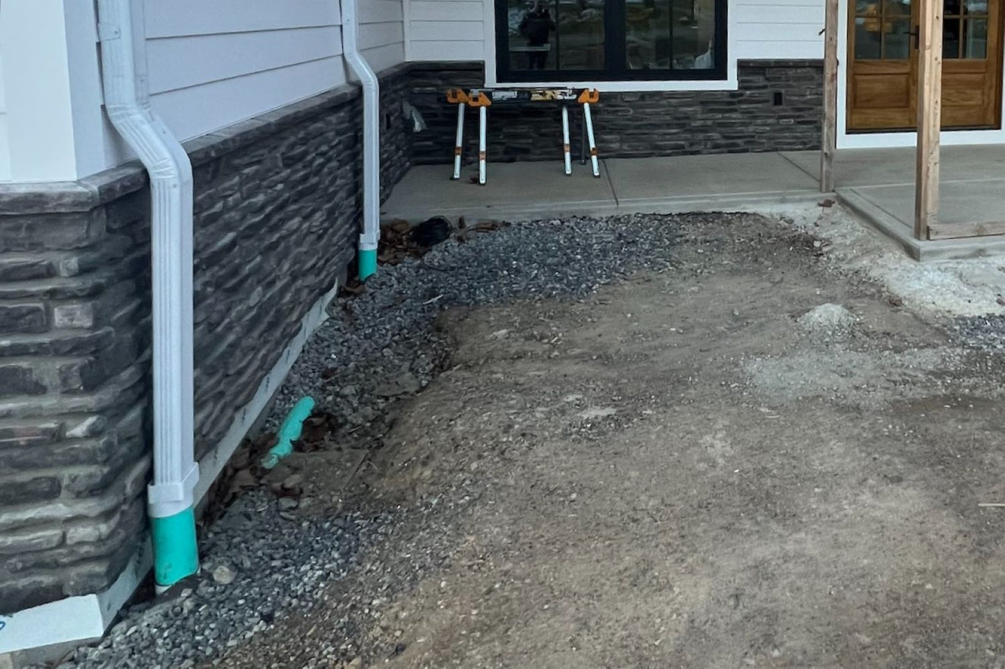 Stone Veneer - Ledge Stone Midnight - Mountain View Stone
