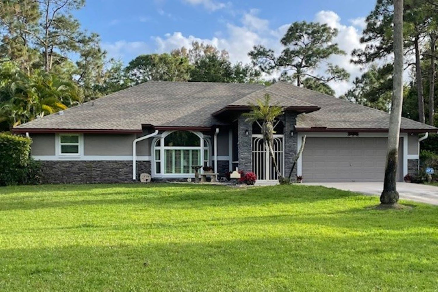 Stone Veneer - Ledge Stone Midnight - Mountain View Stone