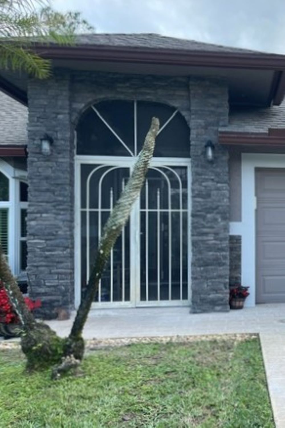 Stone Veneer - Ledge Stone Midnight - Mountain View Stone