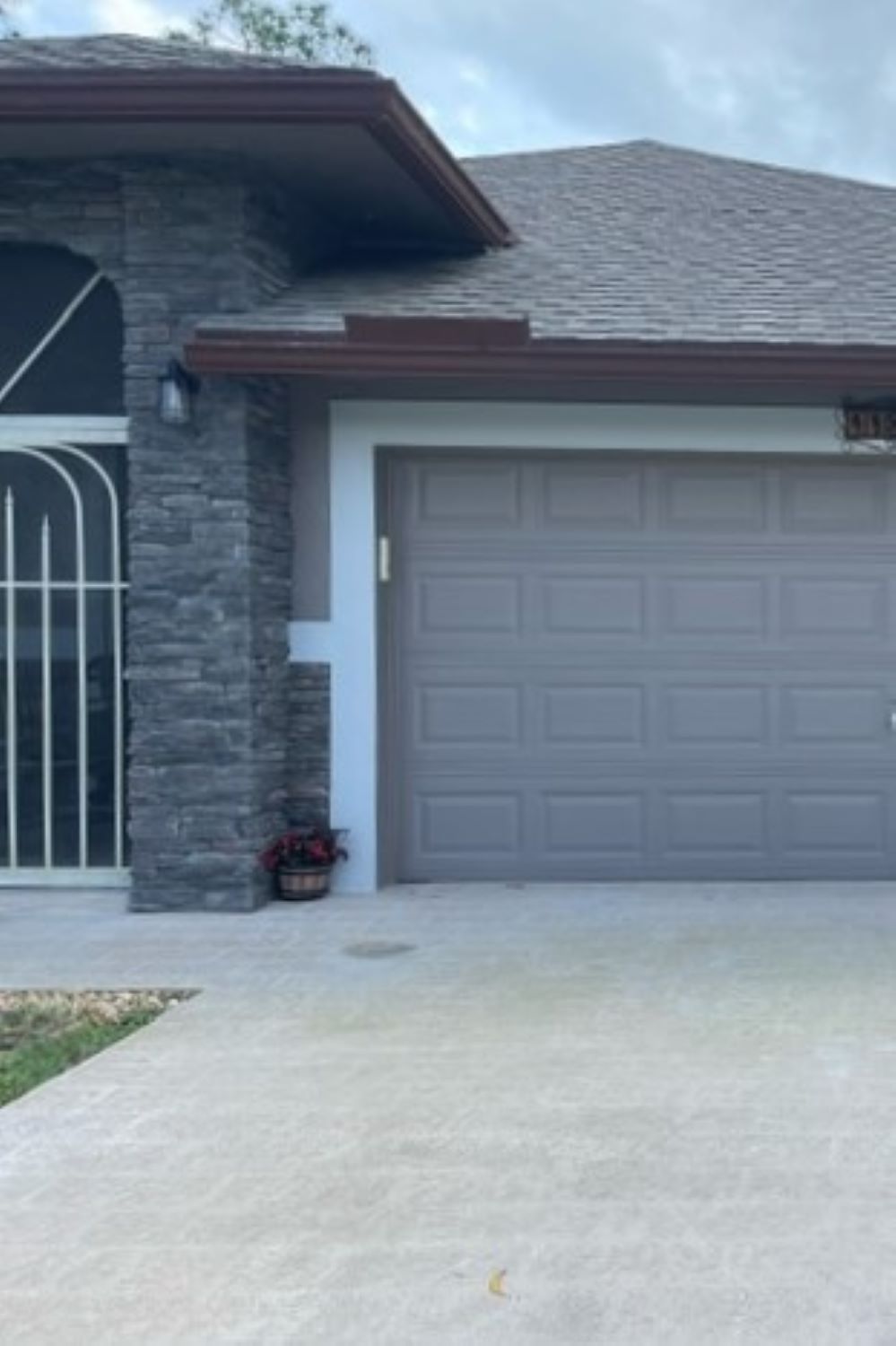 Stone Veneer - Ledge Stone Midnight - Mountain View Stone