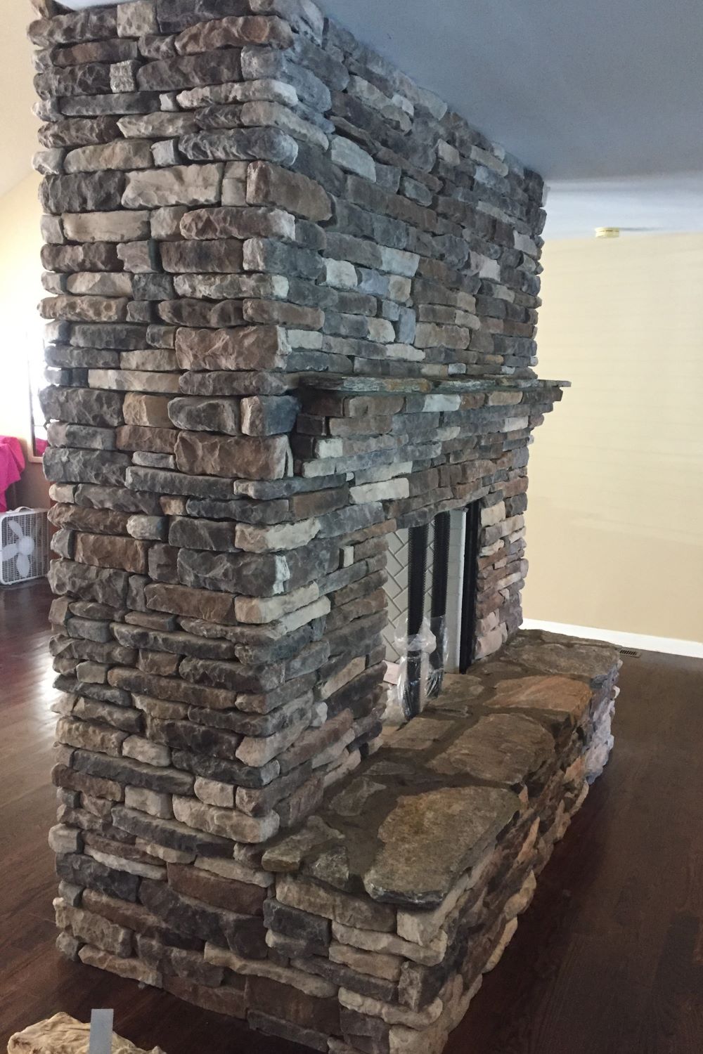 Stone Veneer - Ledge Stone Rustic - Mountain View Stone