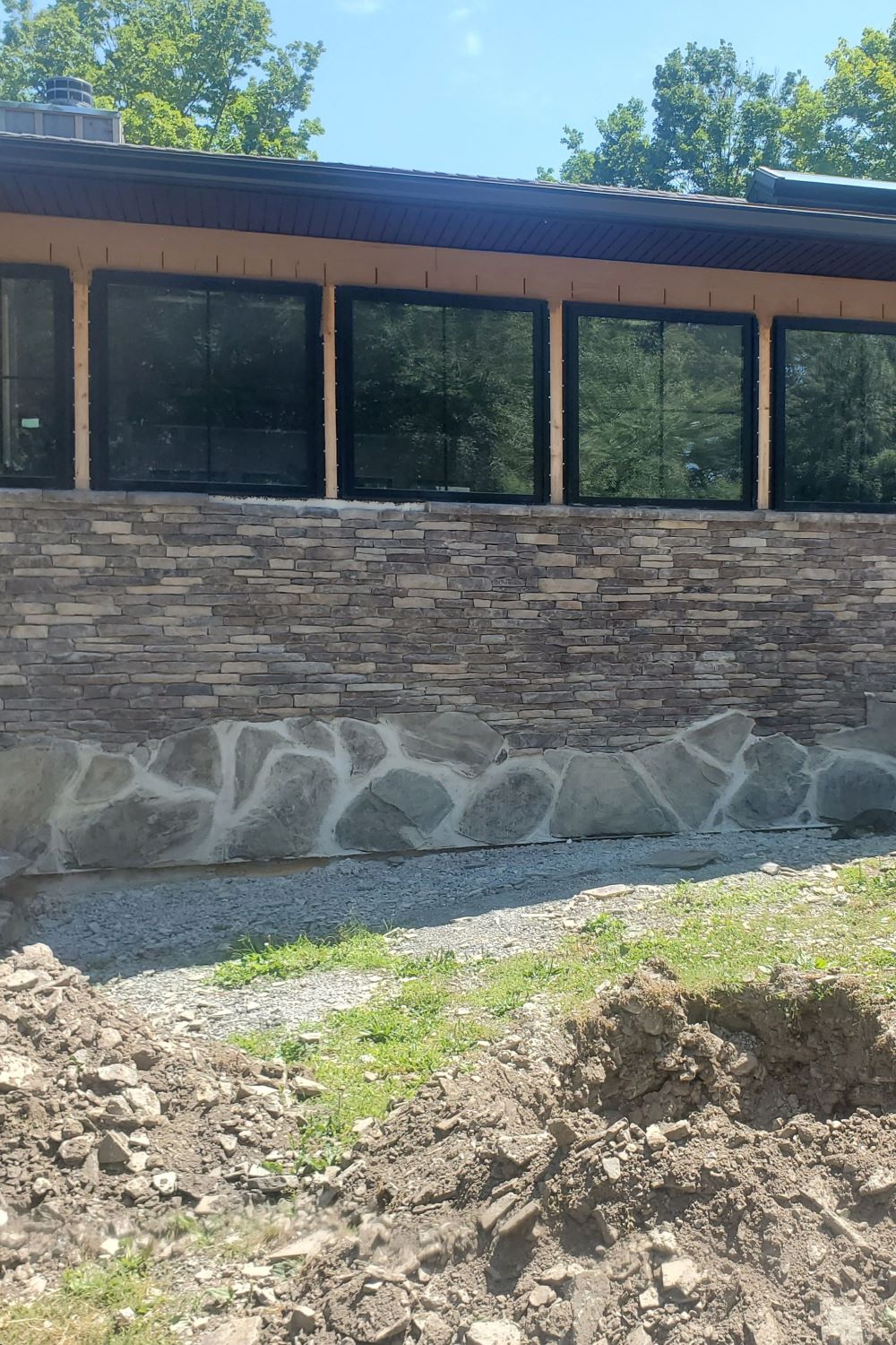 Stone Veneer - Ledge Stone Rustic - Mountain View Stone