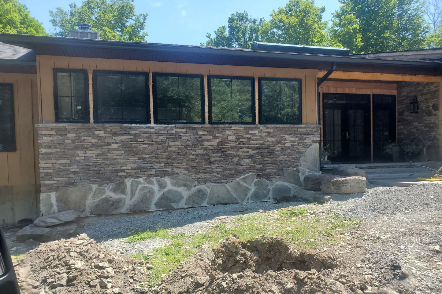 Stone Veneer - Ledge Stone Rustic - Mountain View Stone