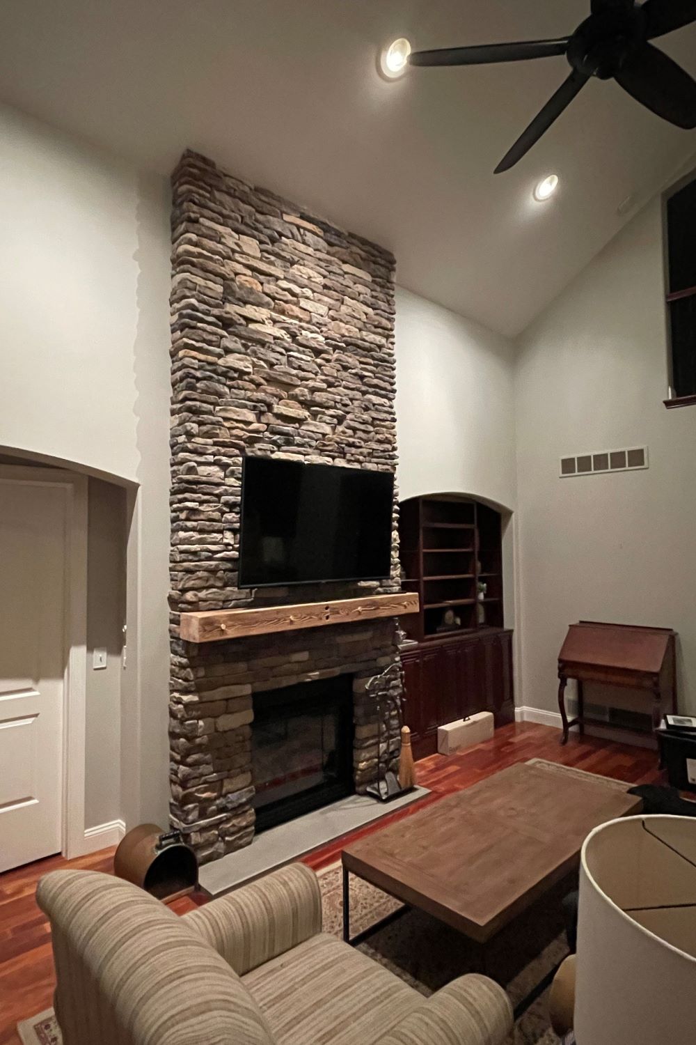 Stone Veneer - Ledge Stone Rustic - Mountain View Stone