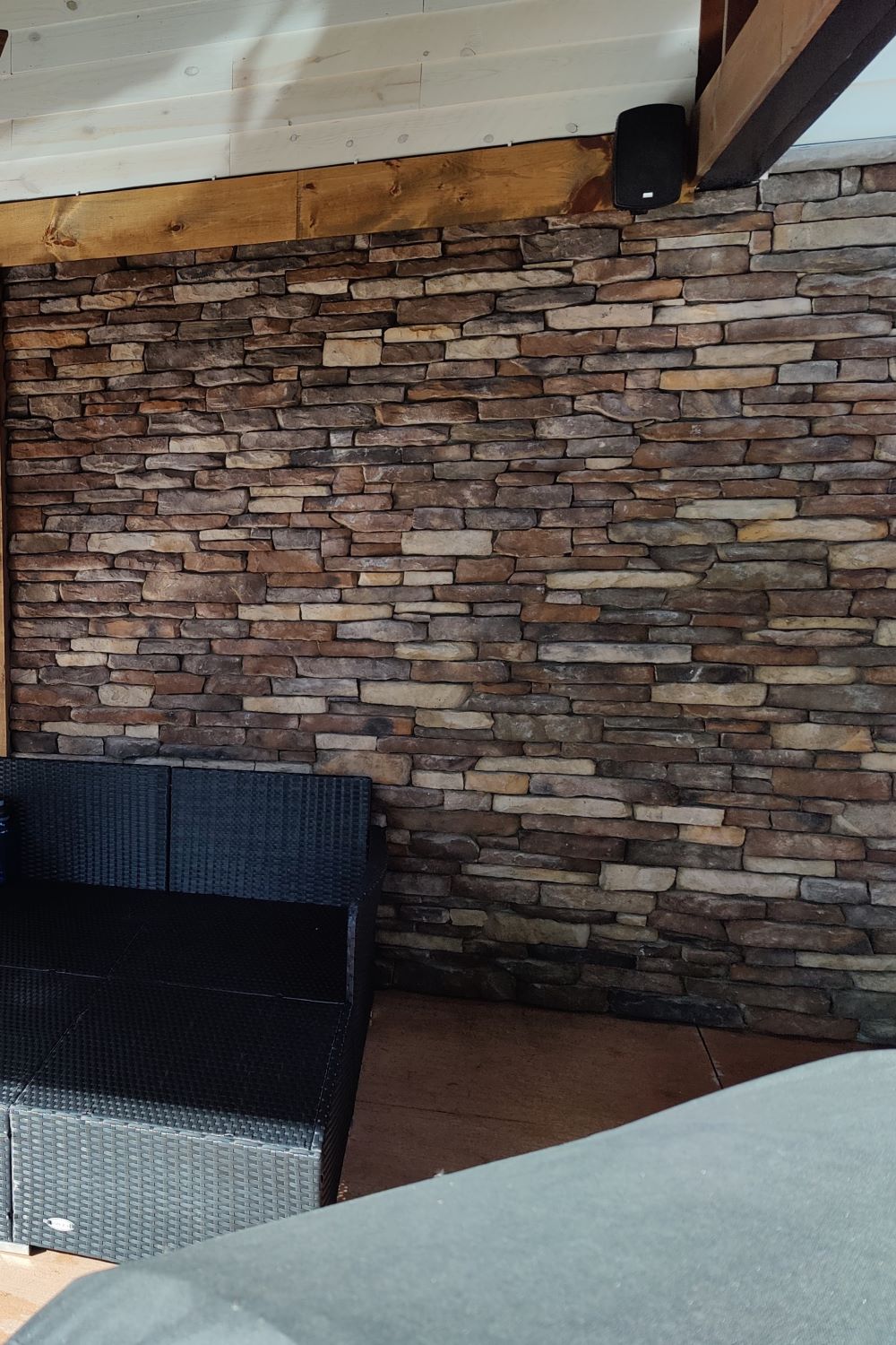 Stone Veneer - Ledge Stone Rustic - Mountain View Stone