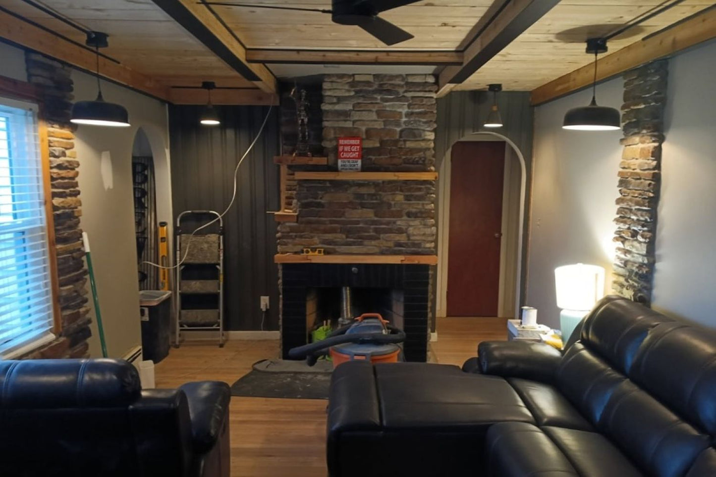 Stone Veneer - Ledge Stone Rustic - Mountain View Stone