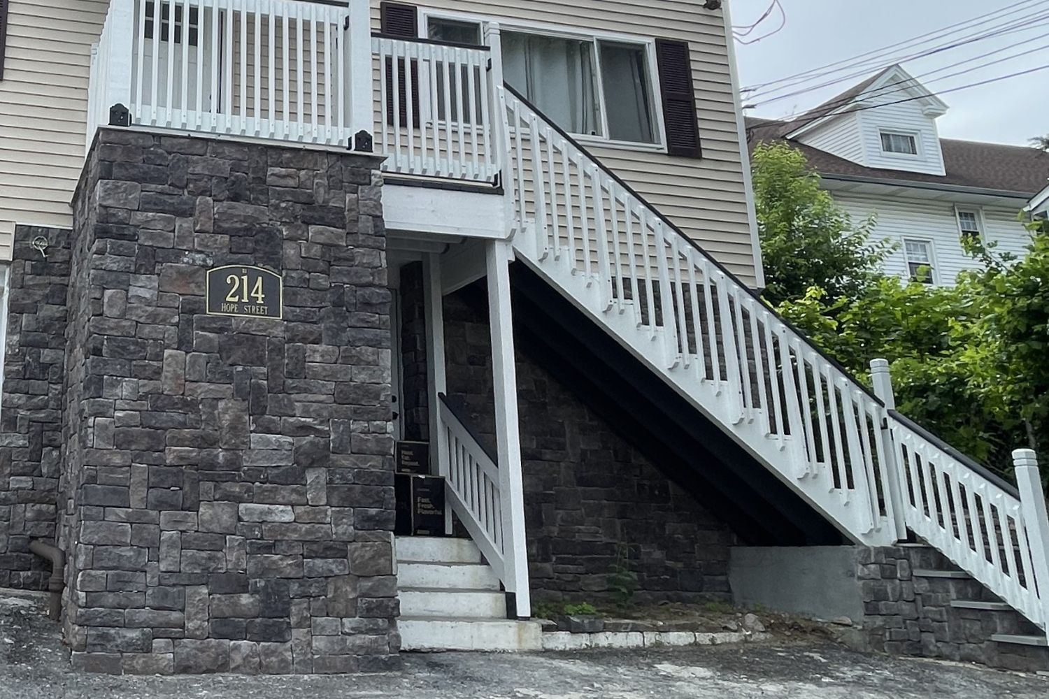 Stone Veneer - Lime Stone Midnight - Mountain View Stone