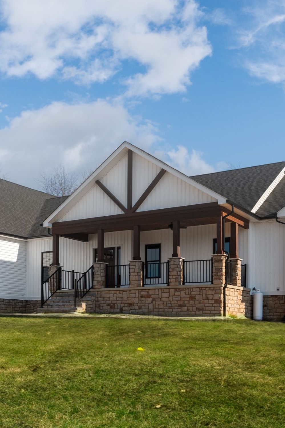 Stone Veneer - Lime Stone White Oak - Mountain View Stone