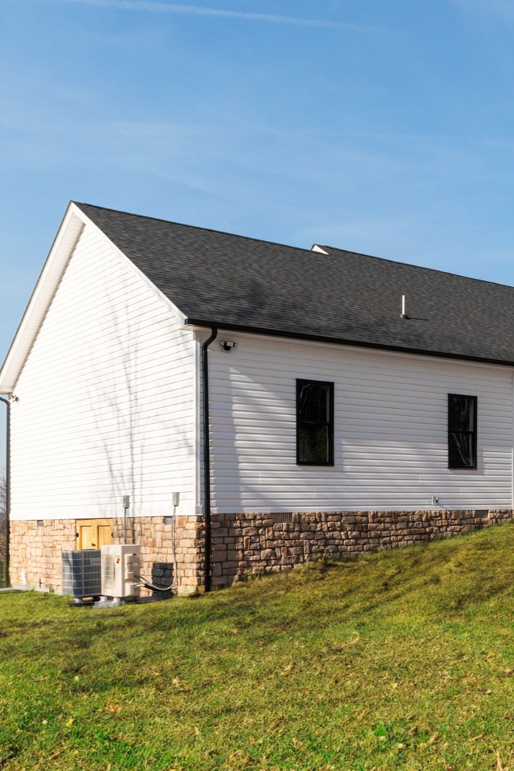 Stone Veneer - Lime Stone White Oak - Mountain View Stone