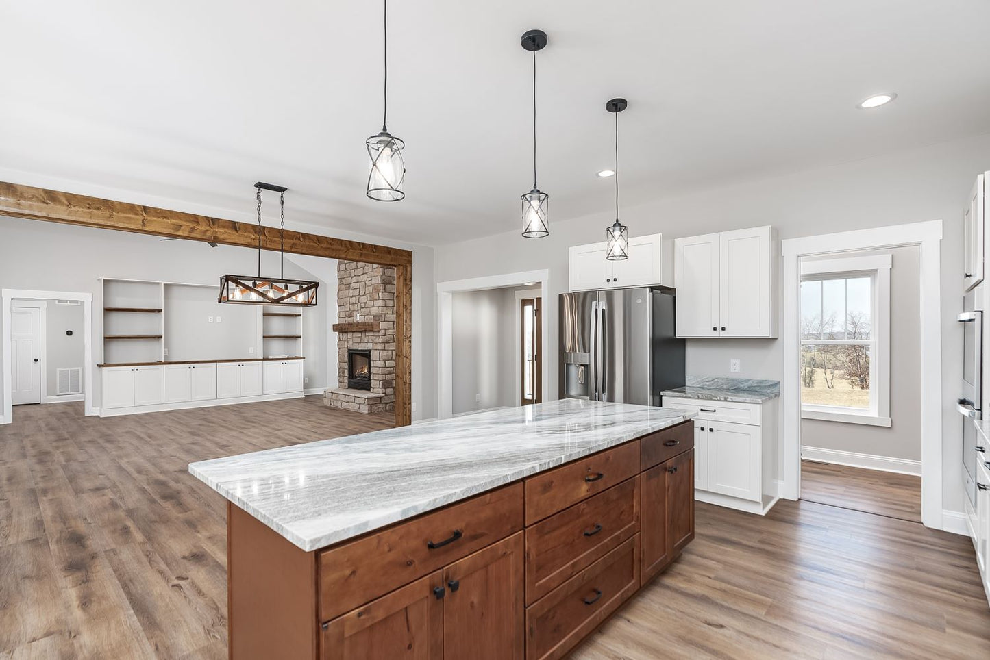 Stone Veneer - Lime Stone White Oak - Mountain View Stone