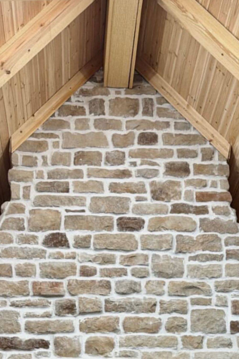 Stone Veneer - Lime Stone White Oak - Mountain View Stone