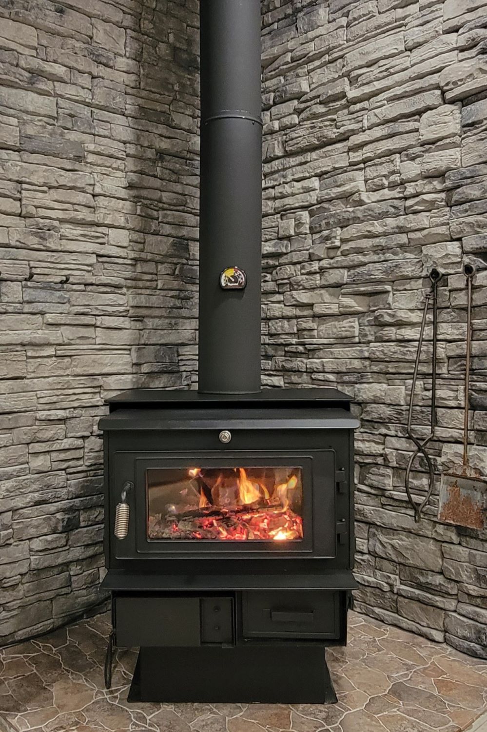 Stone Veneer - Ready Stack Stone Panel Cool Gray - Mountain View Stone