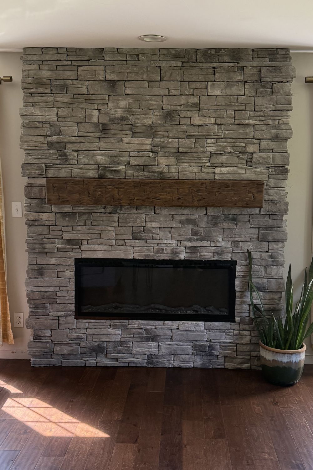 Stone Veneer - Ready Stack Stone Panel Cool Gray - Mountain View Stone