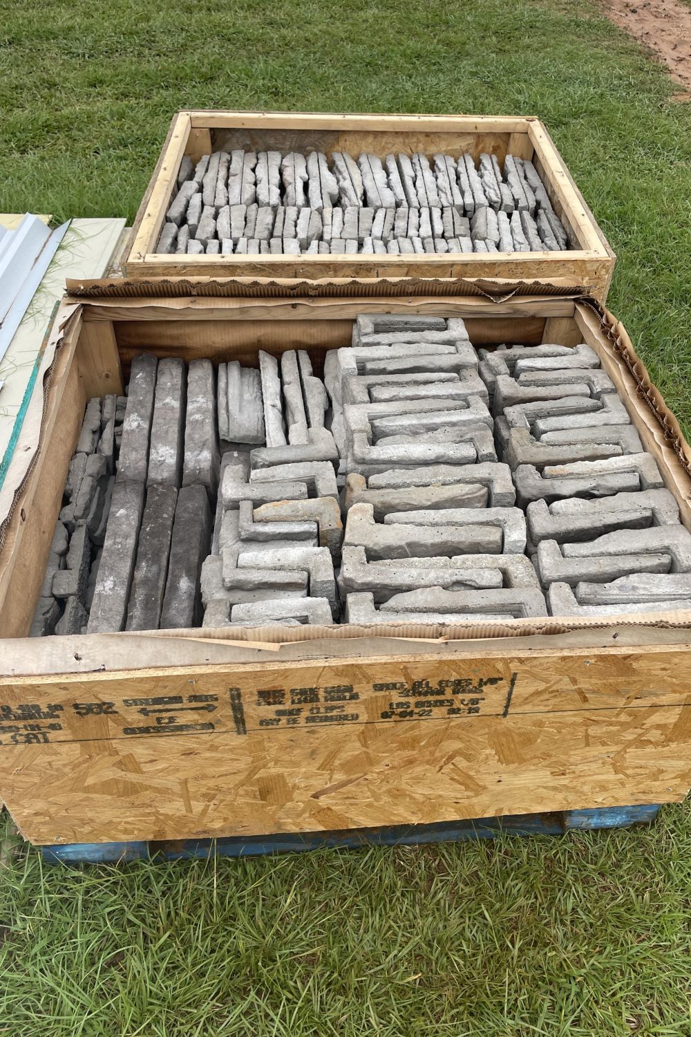 Stone Veneer - Ready Stack Stone Panel Granite - Mountain View Stone