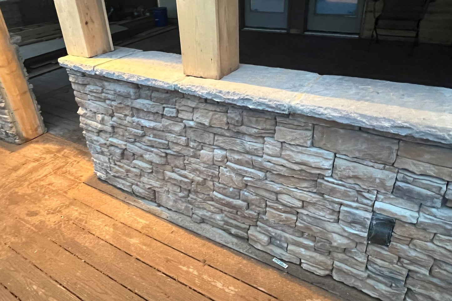 Stone Veneer - Ready Stack Stone Panel Sienna - Mountain View Stone