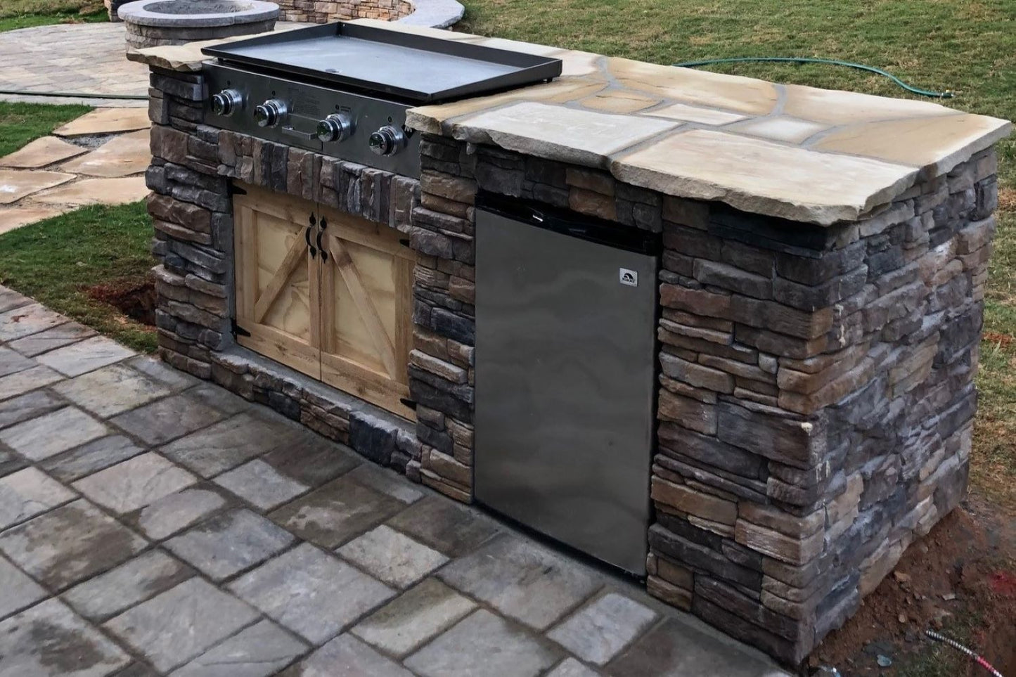 Stone Veneer - Ready Stack Stone Panel Tacoma - Mountain View Stone
