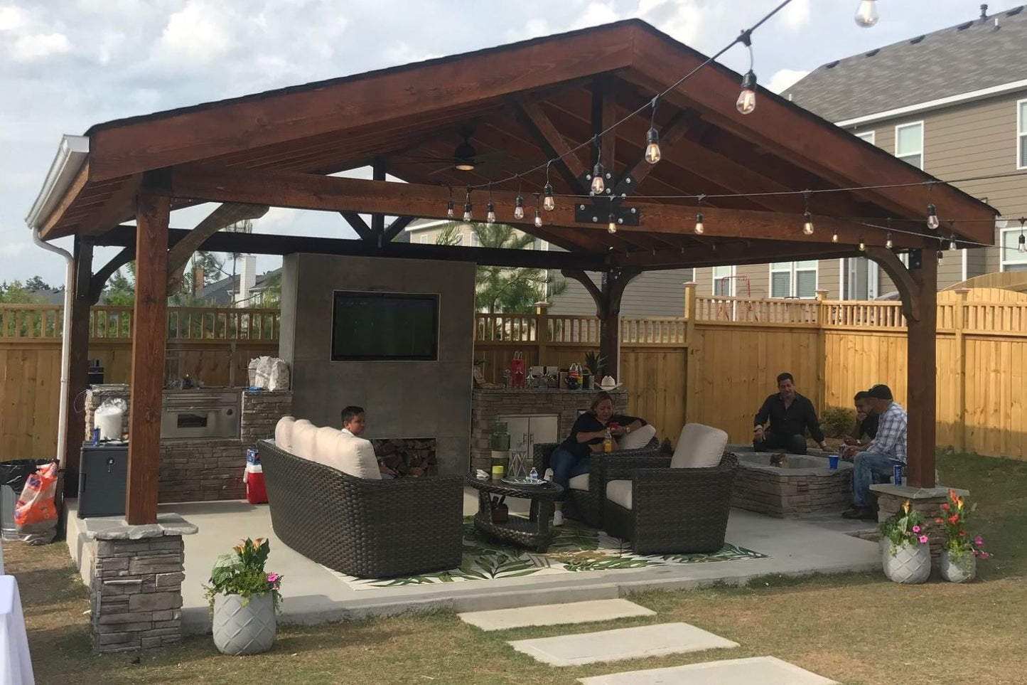 Stone Veneer - Ready Stack Stone Panel White Oak - Mountain View Stone