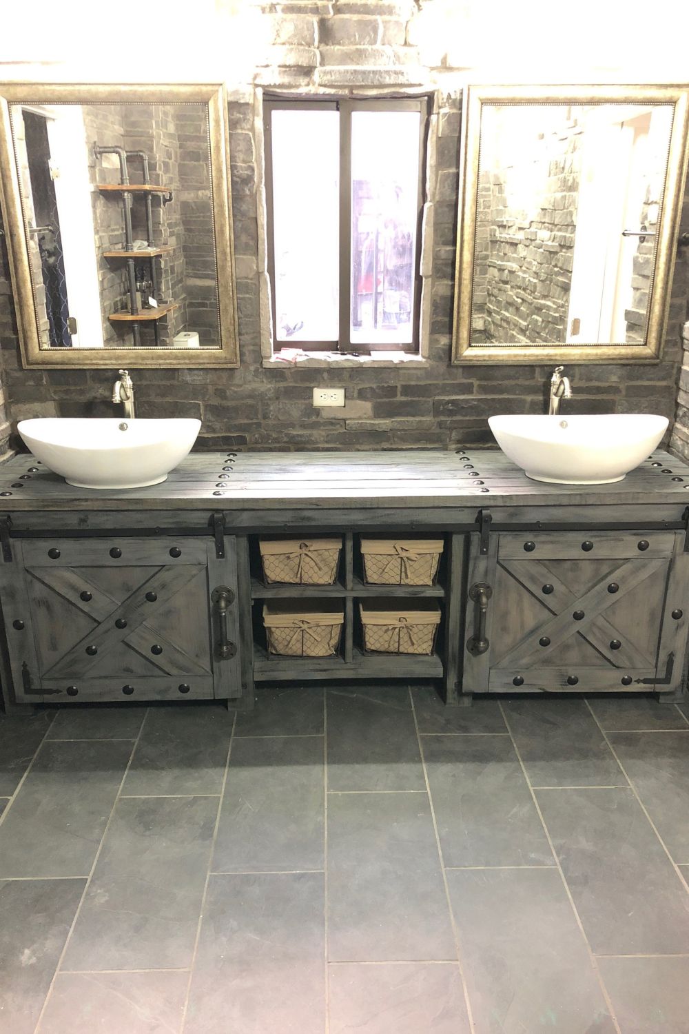 Stone Veneer - Stack Stone Black Forest - Mountain View Stone