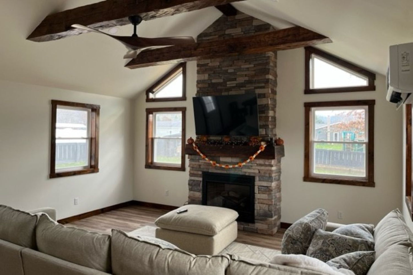 Stone Veneer - Stack Stone Ozark - Mountain View Stone