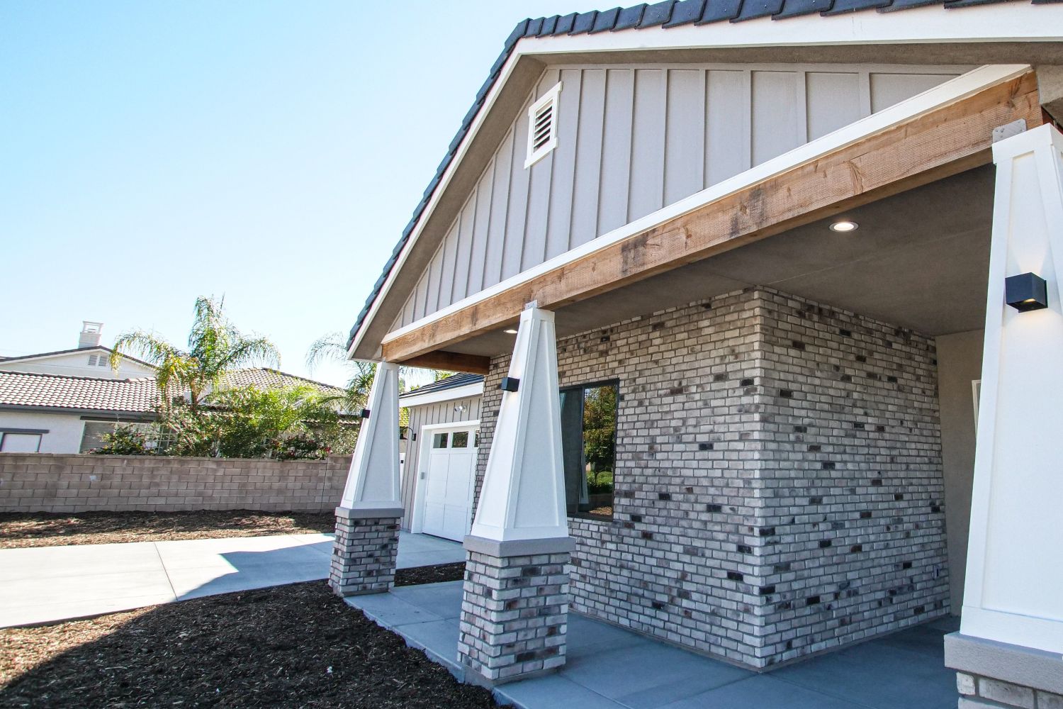 Brick Veneer - George Town - Mountain View Stone