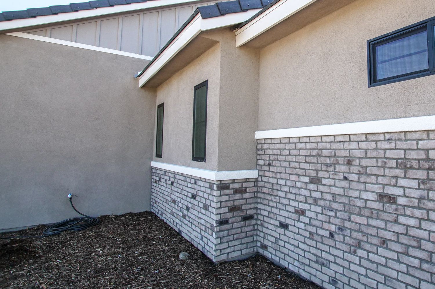 Brick Veneer - George Town - Mountain View Stone