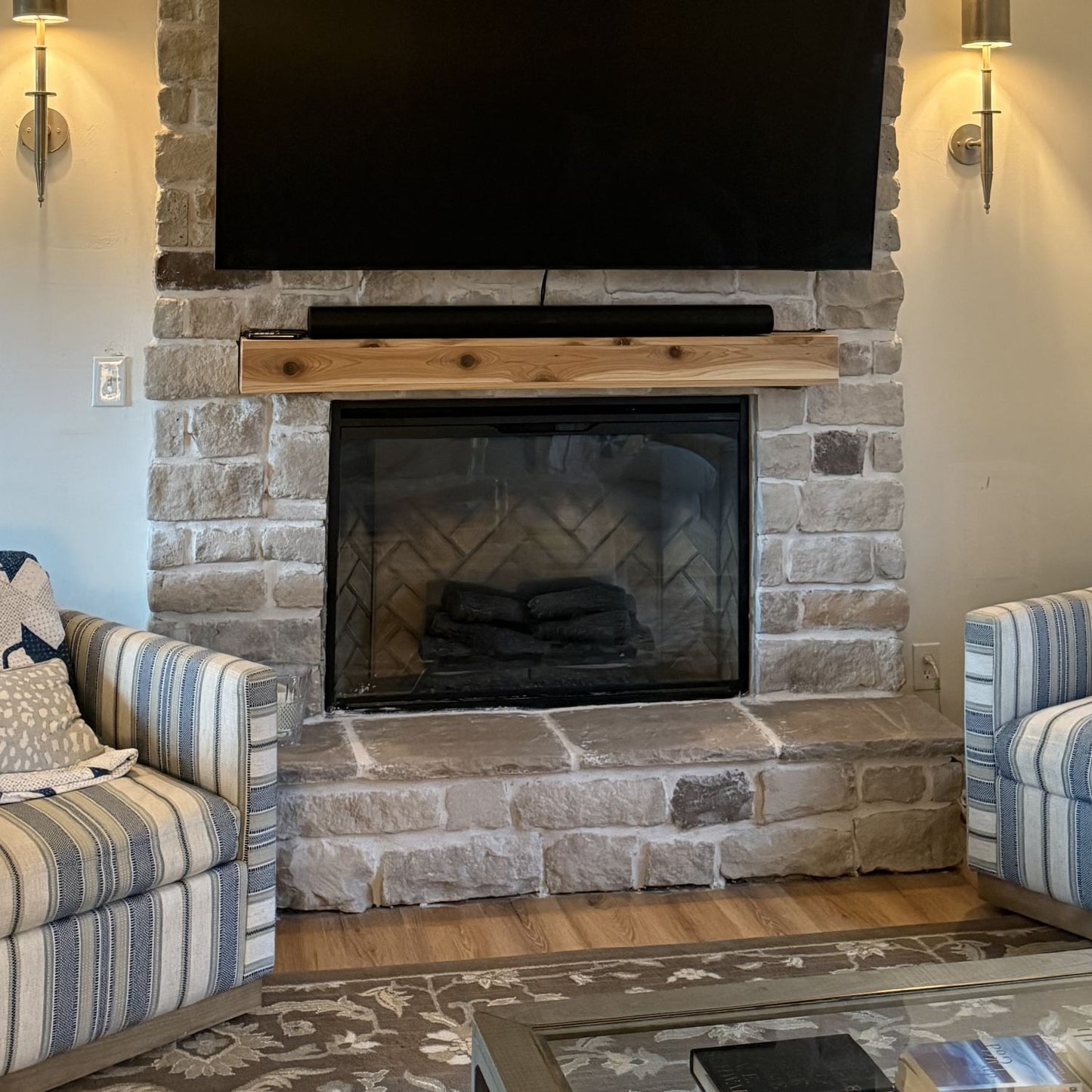Stone Veneer - Capstone / Hearthstone Sandstone - Mountain View Stone