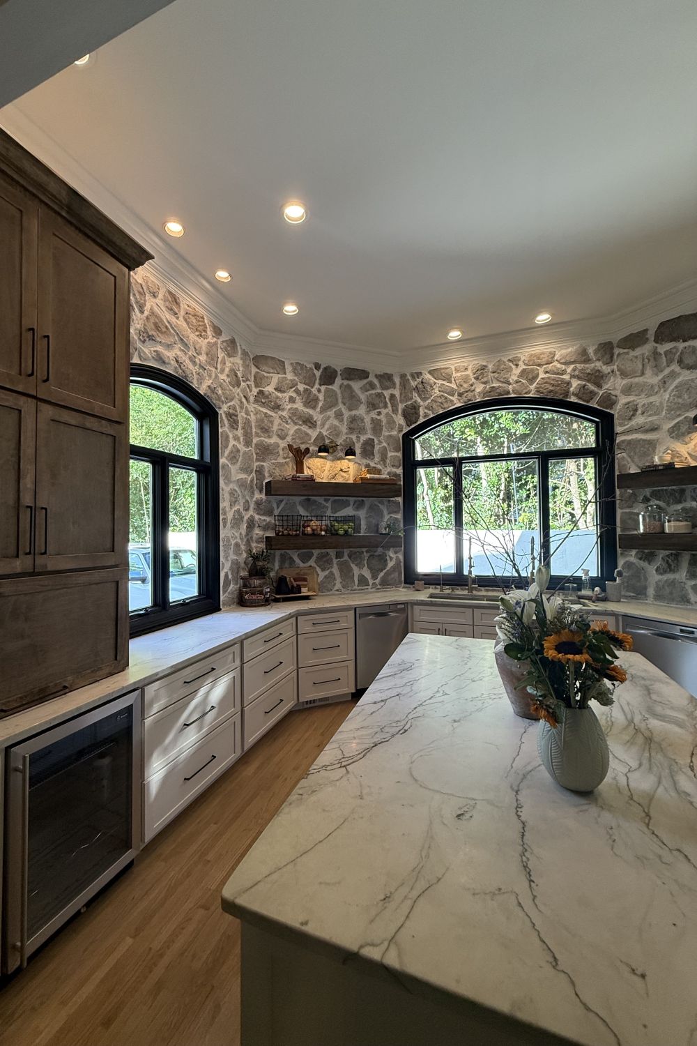 Stone Veneer - Field Stone Ash - Mountain View Stone