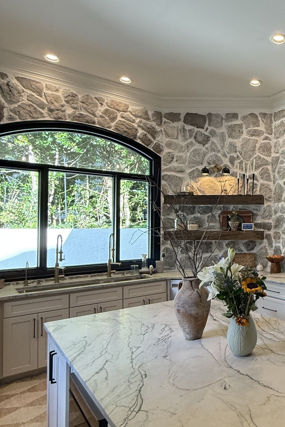 Stone Veneer - Field Stone Ash - Mountain View Stone