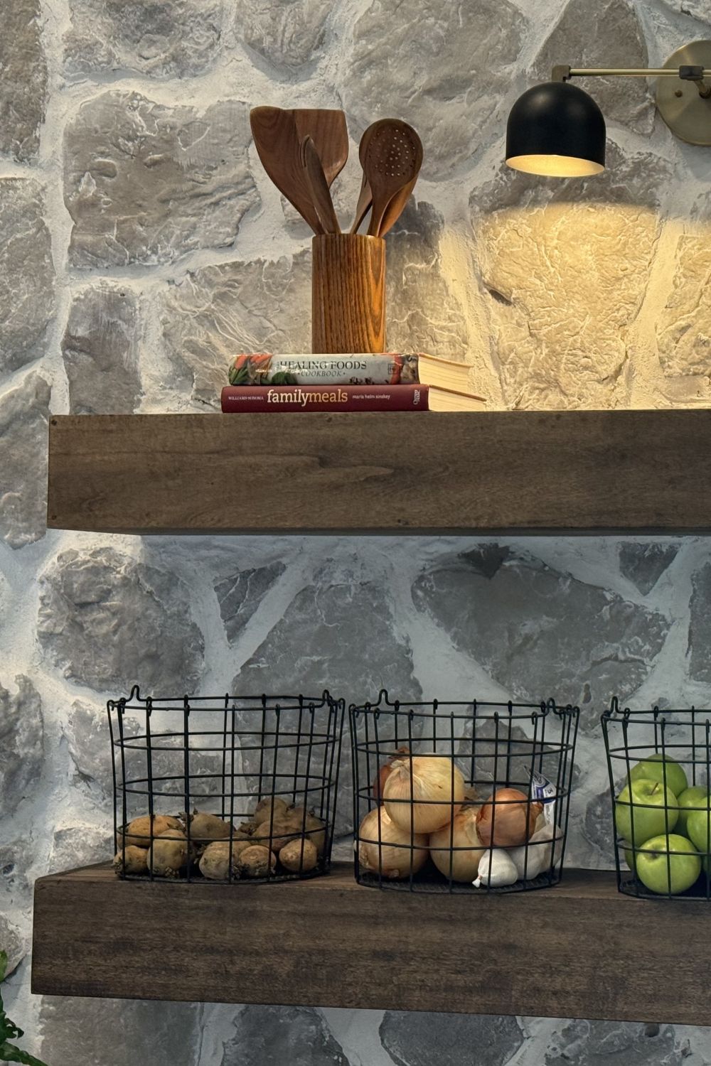 Stone Veneer - Field Stone Ash - Mountain View Stone