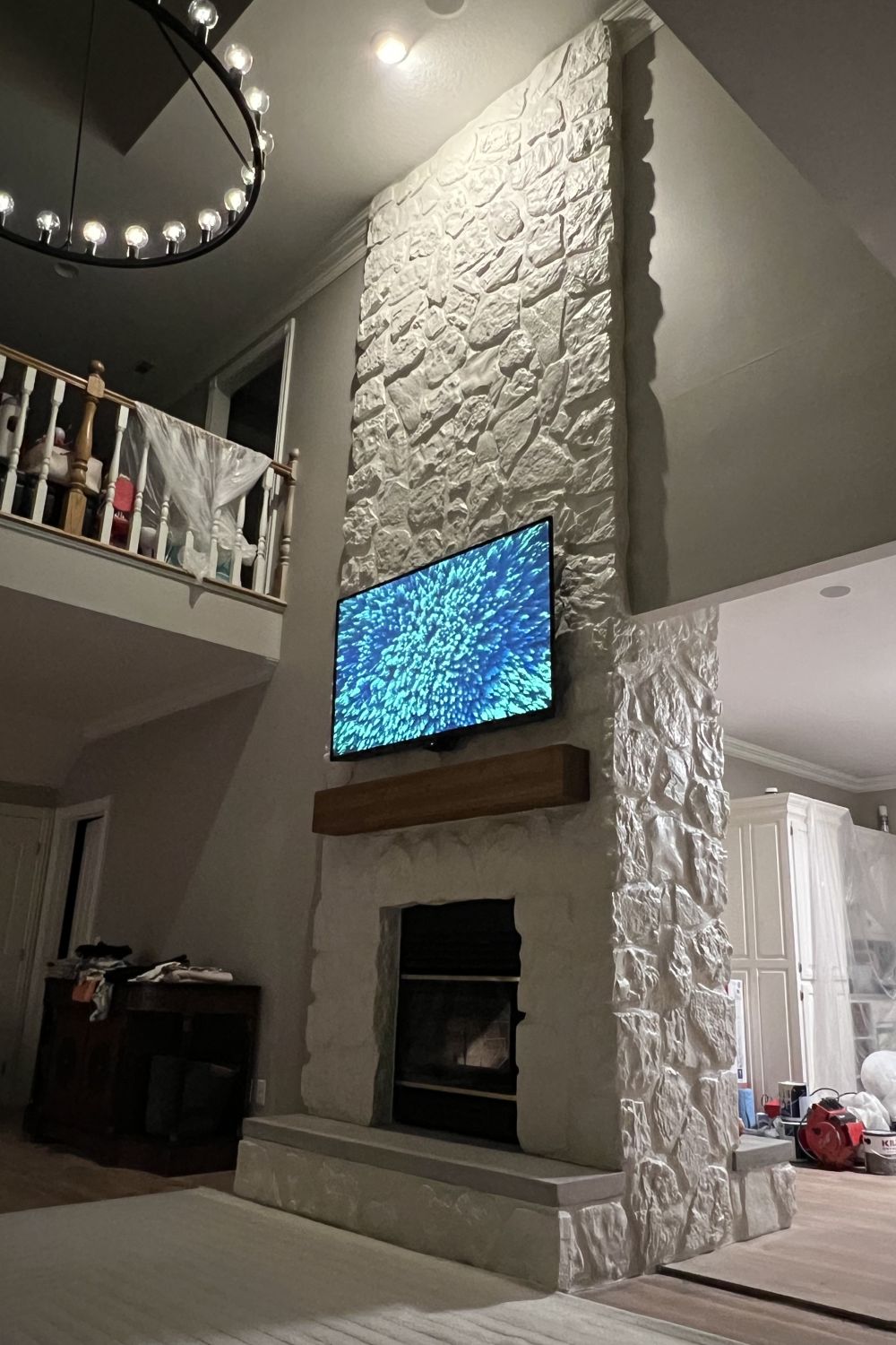 Stone Veneer - Field Stone Chalk  - Mountain View Stone