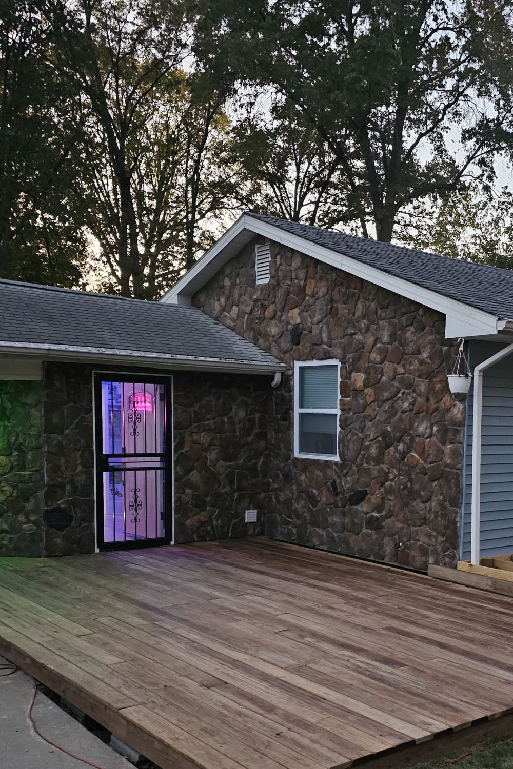 Stone Veneer - Field Stone Kona - Mountain View Stone