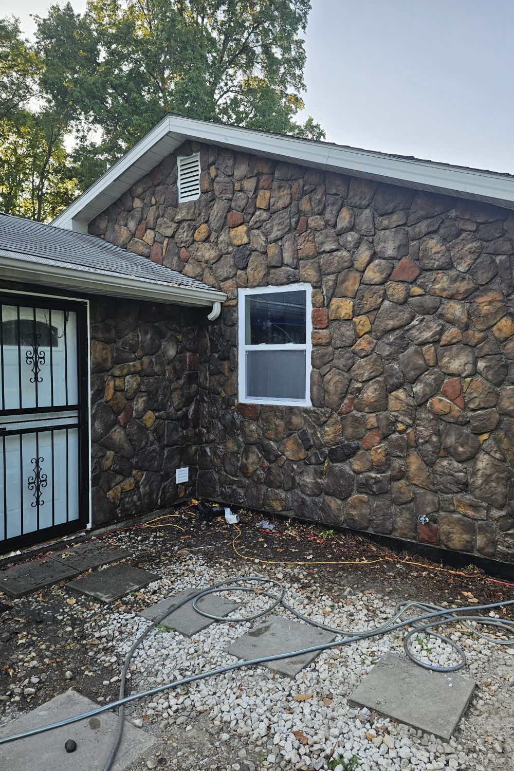 Stone Veneer - Field Stone Kona - Mountain View Stone