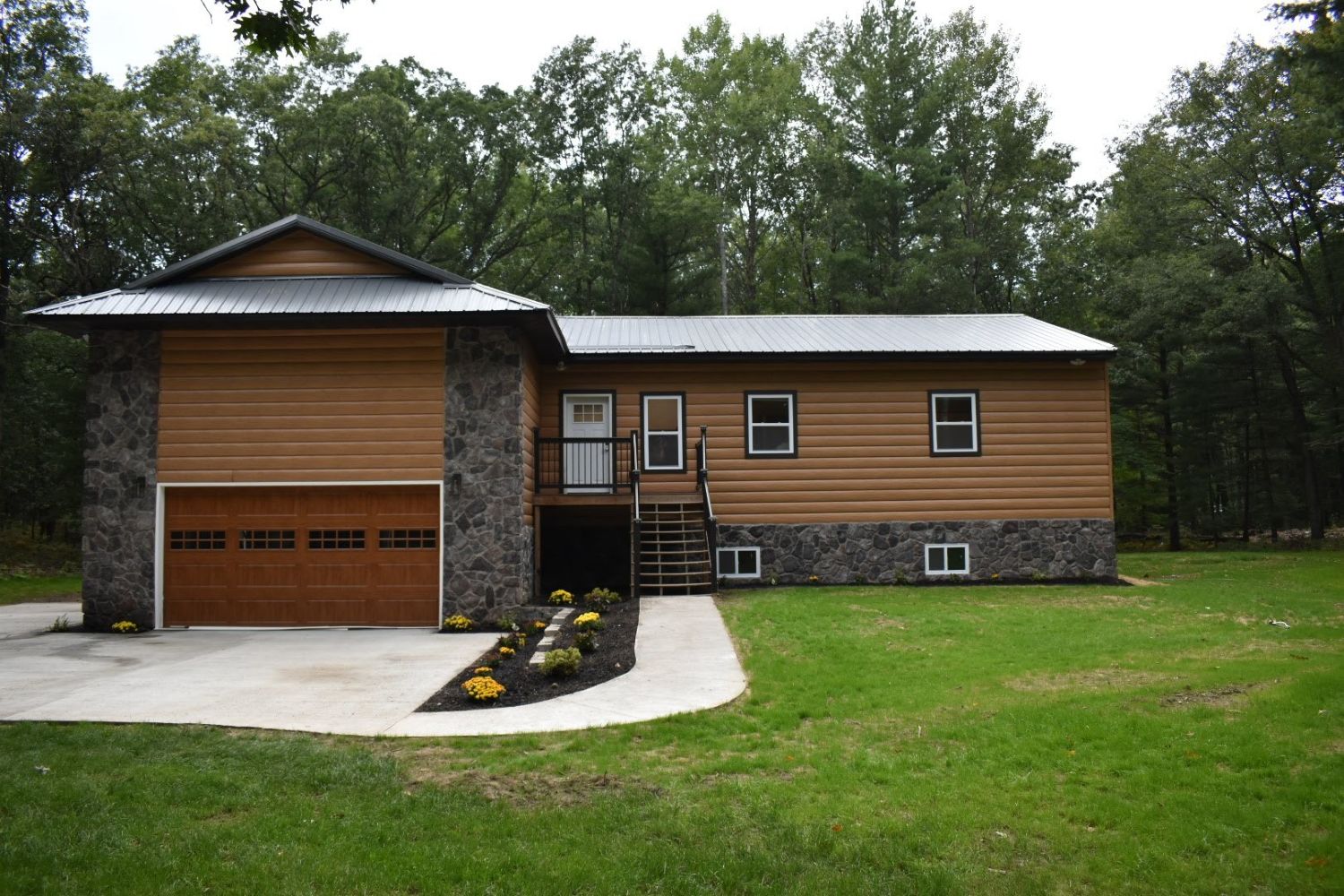 Stone Veneer - Field Stone Midnight - Mountain View Stone